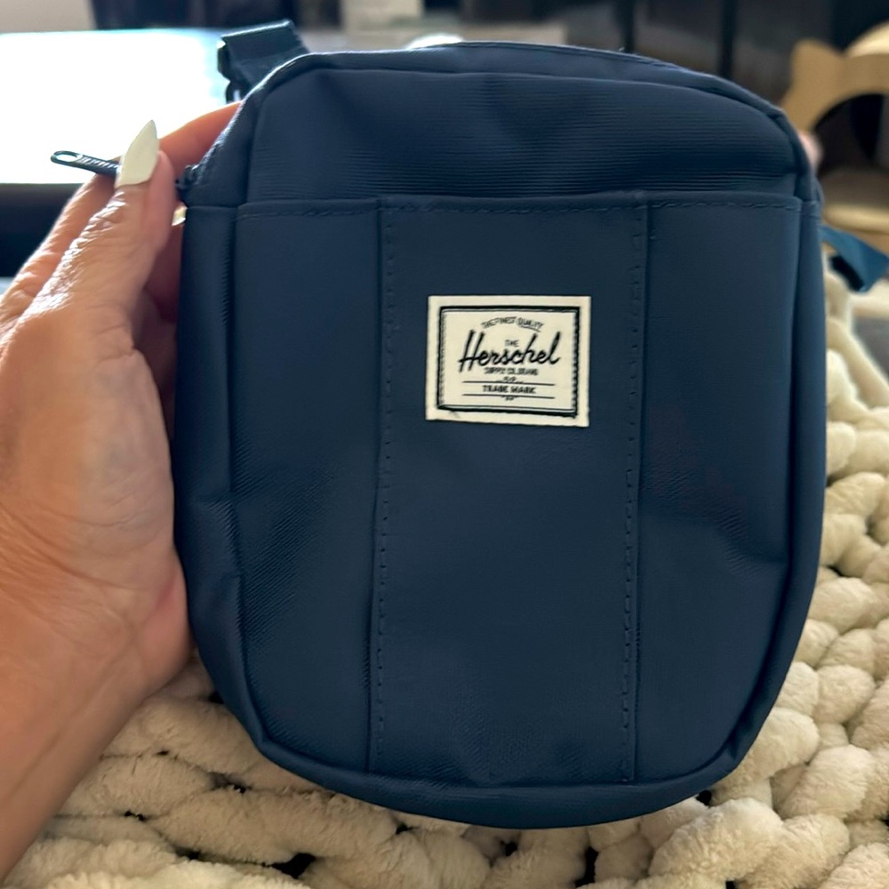 Crossbody navy blue Herschel